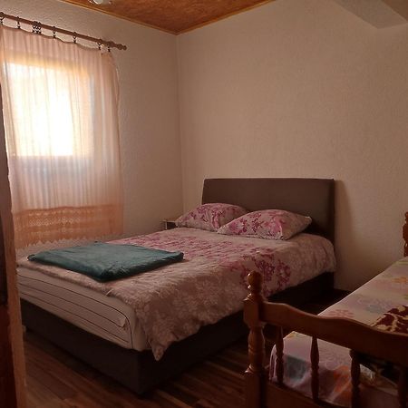 Apartments & Rooms Vitko Zabljak  Room photo